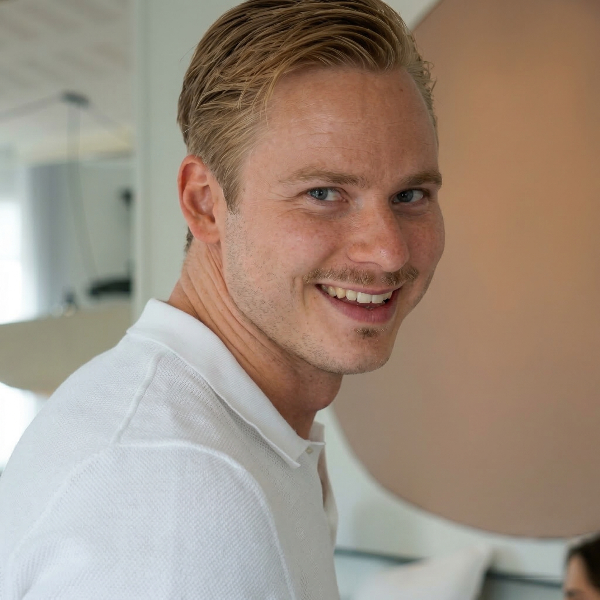 Jos - The Expat Host